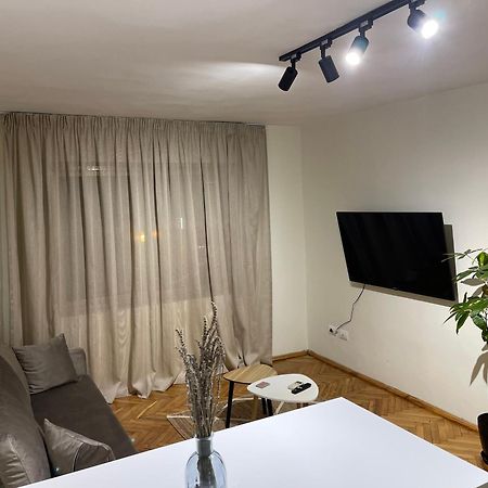 Cozy Apartment, In The Center Of Tirana Zewnętrze zdjęcie