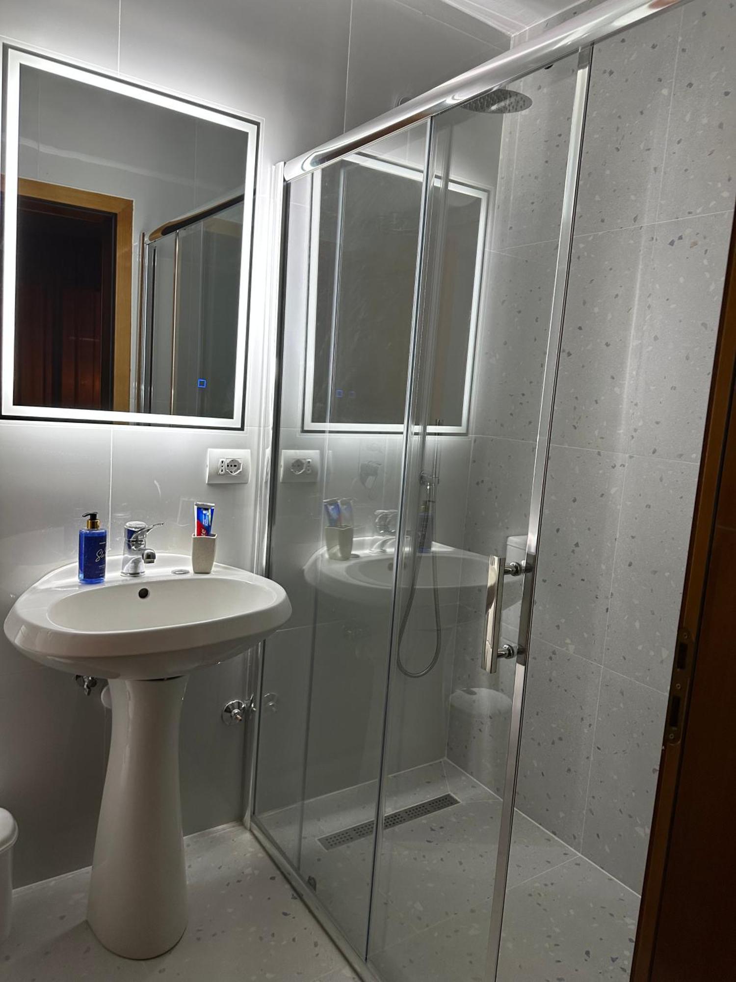 Cozy Apartment, In The Center Of Tirana Zewnętrze zdjęcie